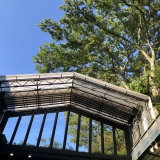 チャペルの屋根を開けた姿です