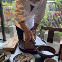 料理長が鰹節を削る実演！