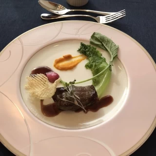 メインのお肉料理