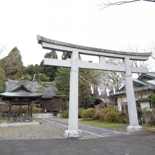 彌高神社