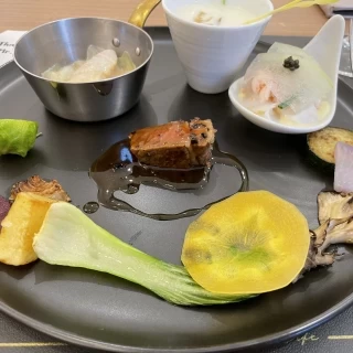 コース料理の試食です。