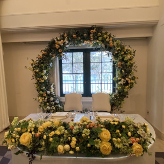 装飾の花は一律で費用的にも優しい。