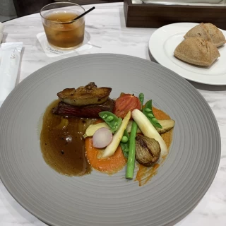 お料理の試食をさせていただきましたがとっても美味しかったです