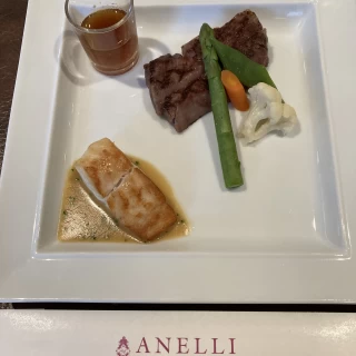 メイン