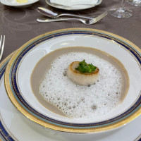 パリのコースのスープ