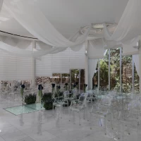 クリスタルのチャペル