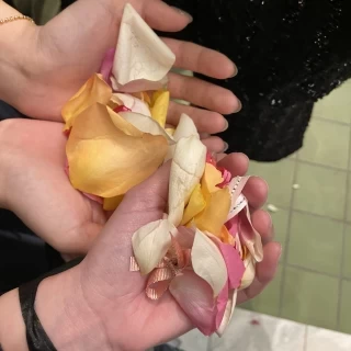 フラワーシャワー