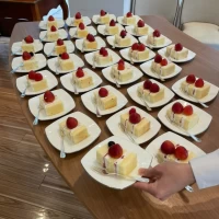 イチゴのケーキ