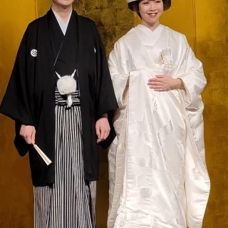 屏風の前で入場してすぐ写真撮影！
