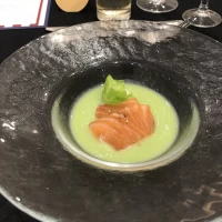 こちらの冷製スープは青臭くて口に合いませんでした