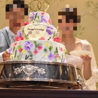 花が好きなので、ケーキにお花を付けてもらいました！