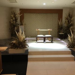 落ち着いた雰囲気の会場です。スモークの演出もできるようです。