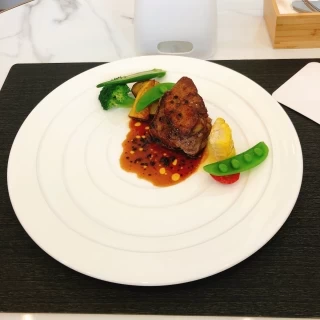 高級レストランで食べるような料理のクオリティでした。