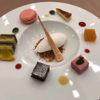 彩豊かなデザート。