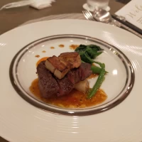 メインのお肉料理