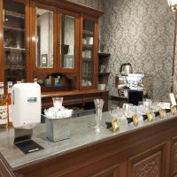 待合室カフェカウンター