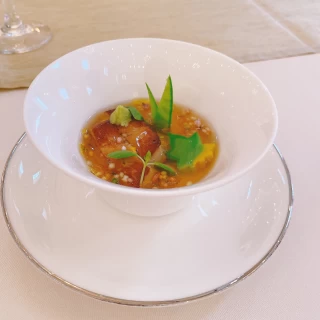 茶碗蒸しと和風あんかけとフォアグラの料理 (1品目)