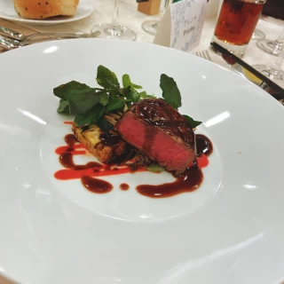 メインのお肉料理