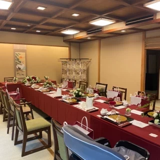 会場