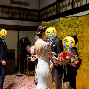 両親への花束|596274さんの大國魂神社 結婚式場の写真(1424589)
