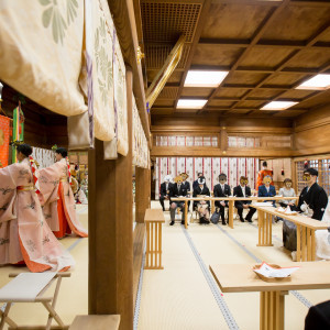 巫女の舞|596274さんの大國魂神社 結婚式場の写真(1424586)