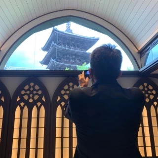 チャペルから見える八坂の塔