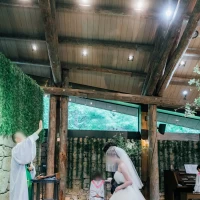 石彩の教会