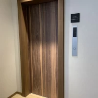 新郎新婦専用のエレベーターがあります。