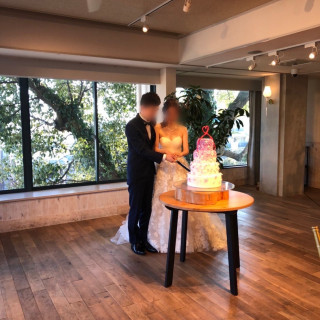 アットホームな会場でケーキカットも緊張しませんでした