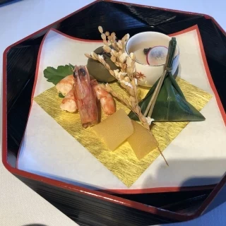 和食だとお箸も使えて家族も、喜ぶと思いました。