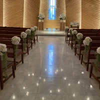 天井のライトが反射して綺麗