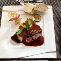 試食・メインのステーキ