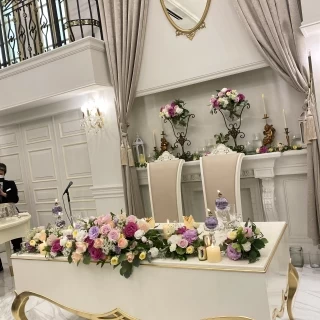 メインテーブル