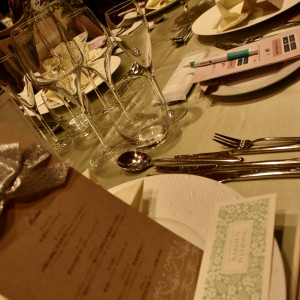 食事が運ばれる前のテーブル|597209さんのヴォヤージュ ドゥ ルミエール北谷リゾートの写真(1811938)