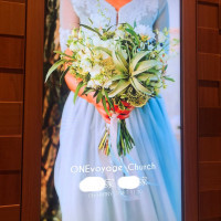 結婚式を挙げるときに自分たちの名前にしてもらえる電光掲示板
