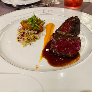 メインの肉