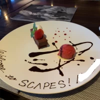 試食