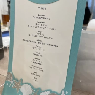 メニューの全てに曲名がついています。これもシェフのアイデア！