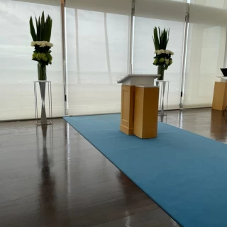 入場前