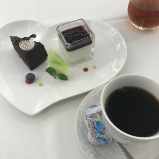 チョコケーキとムースです。