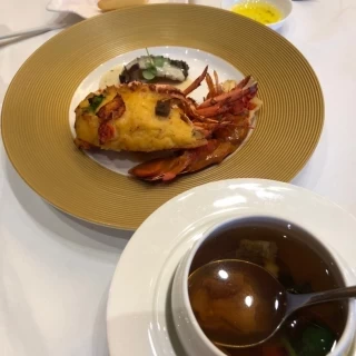 料理2〜3品目
和洋折衷のような感じでした