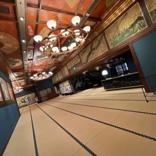 廊下ですらすごい