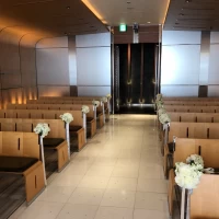 木目調のチャペル