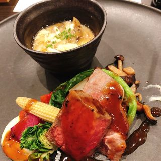 メインのお料理
お肉が柔らかく美味しかったです。