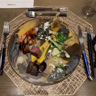国産牛でとても柔らかくて美味しかったです。