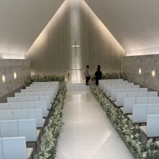 扉が開いた時に、圧倒される神聖な空気を感じれます