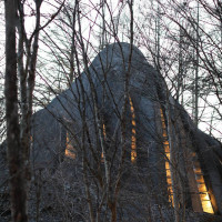 石の教会の夕方。