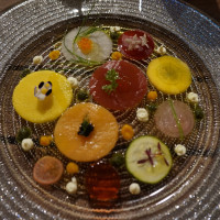沖縄の食材で彩られたアミューズ
