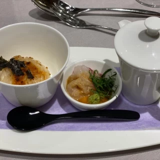 真鯛の焼きおにぎりゴマ茶漬け雲丹の香り