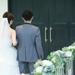 会場にピッタリな装花でした